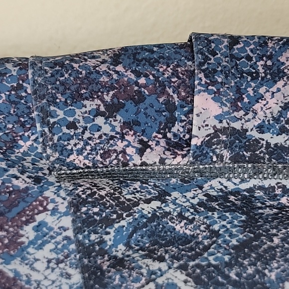 Nova Sport Blue Snakeskin Workout Leggings Pants S/M - Picture 4 of 11